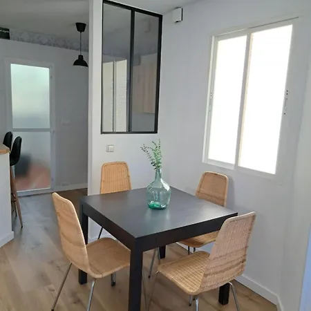 Apartamento Caronte 19 Apartment *